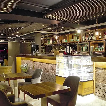 Tuerkeli Hotel *
