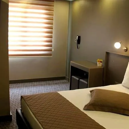 Hotel Tuerkeli *